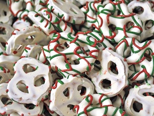 Zachary Christmas Drizzled Yogurt Pretzels 1lb